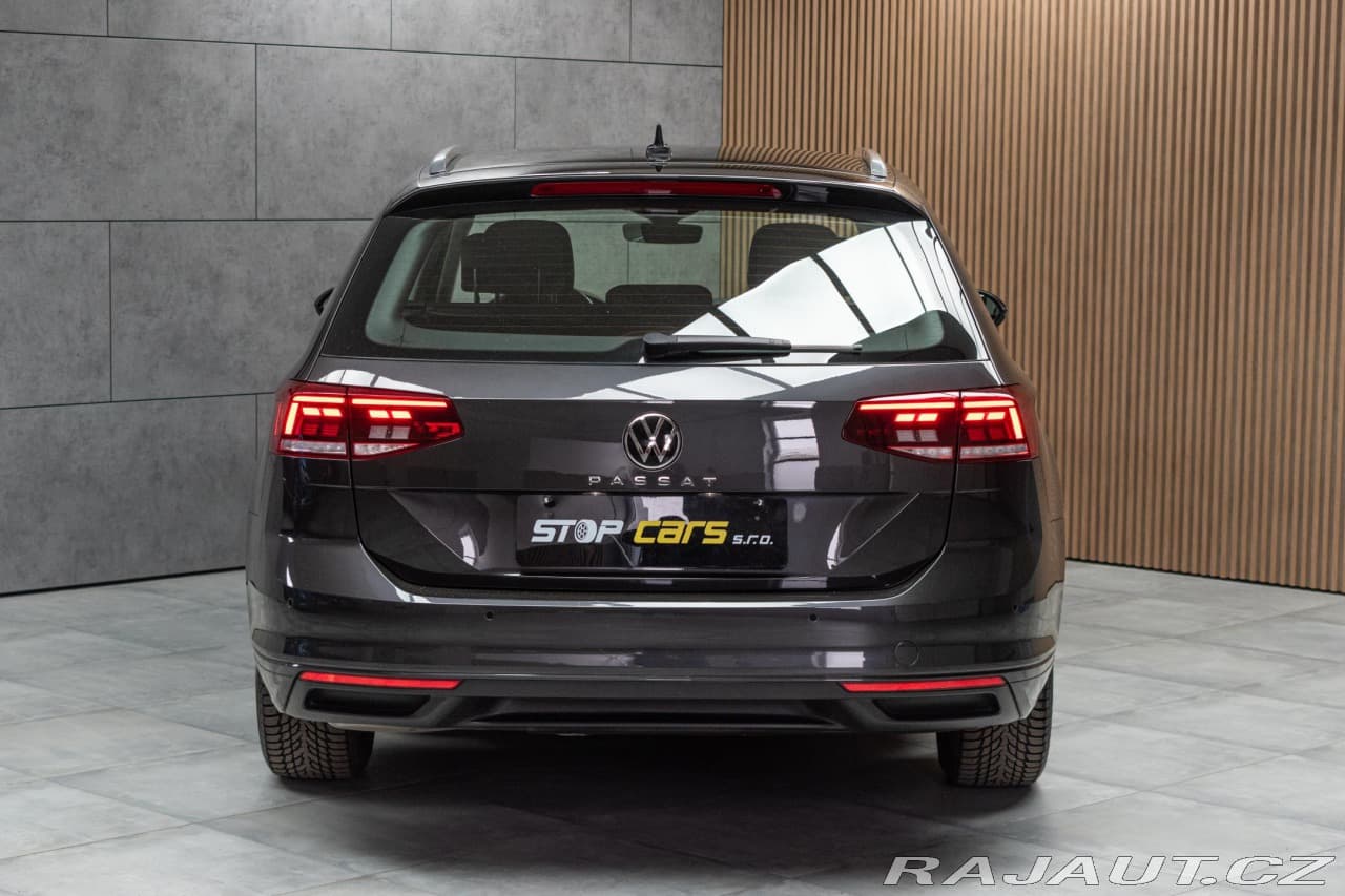 2023 Volkswagen Passat - 5