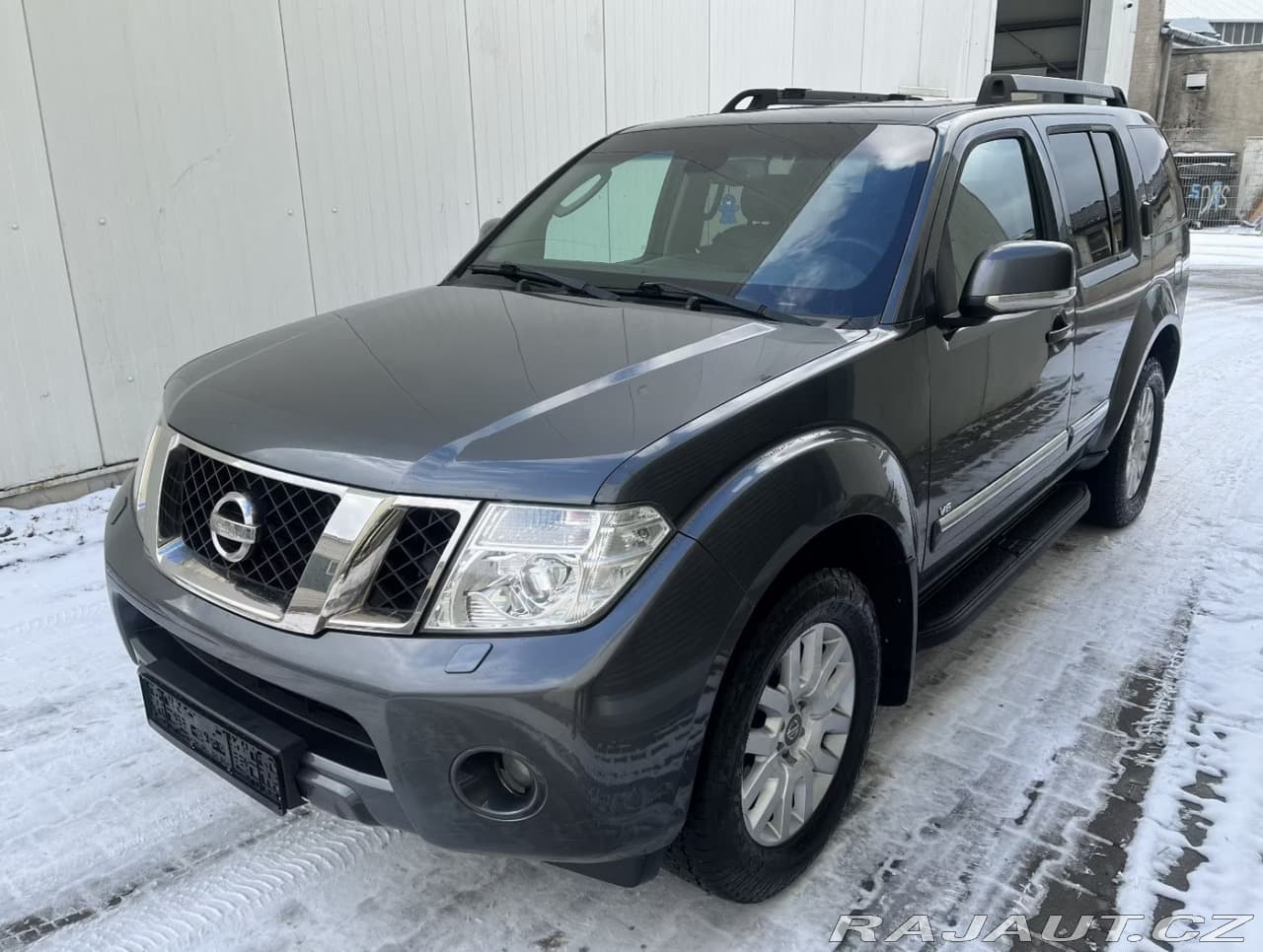 2011 Nissan Pathfinder - 14