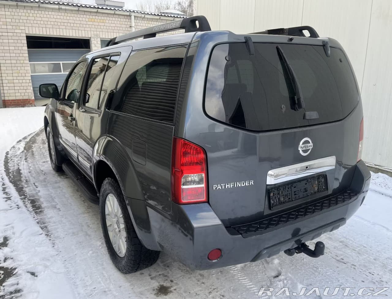 2011 Nissan Pathfinder - 4