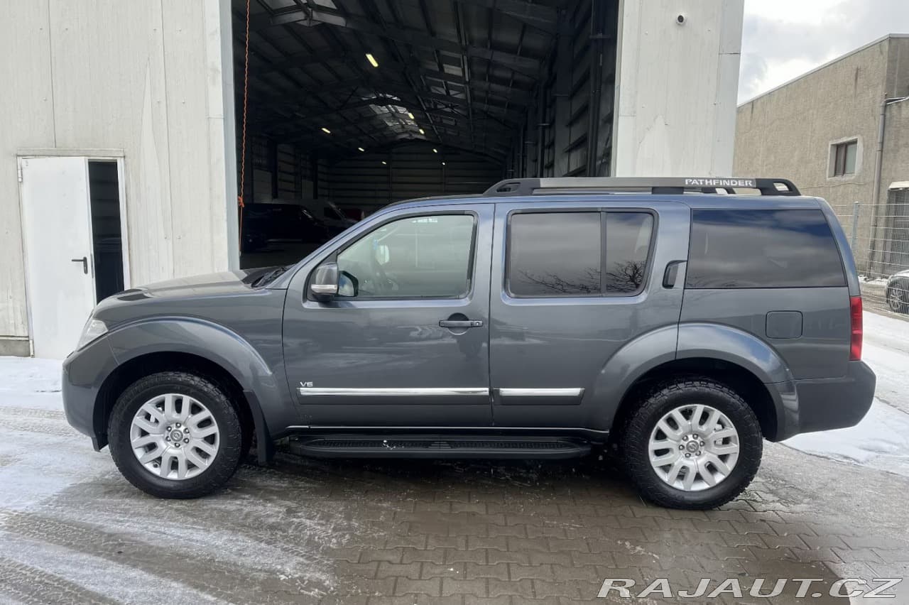 2011 Nissan Pathfinder - 7