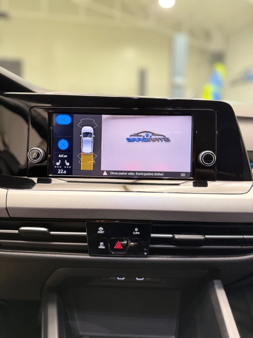 2022 Volkswagen Golf - 15