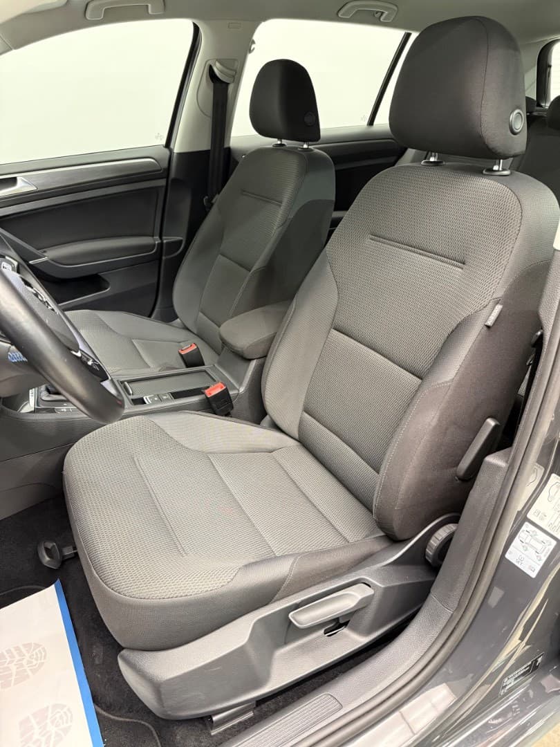 2017 Volkswagen Golf - 19