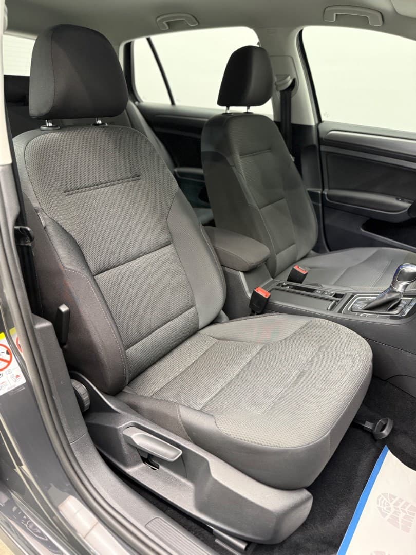 2017 Volkswagen Golf - 20