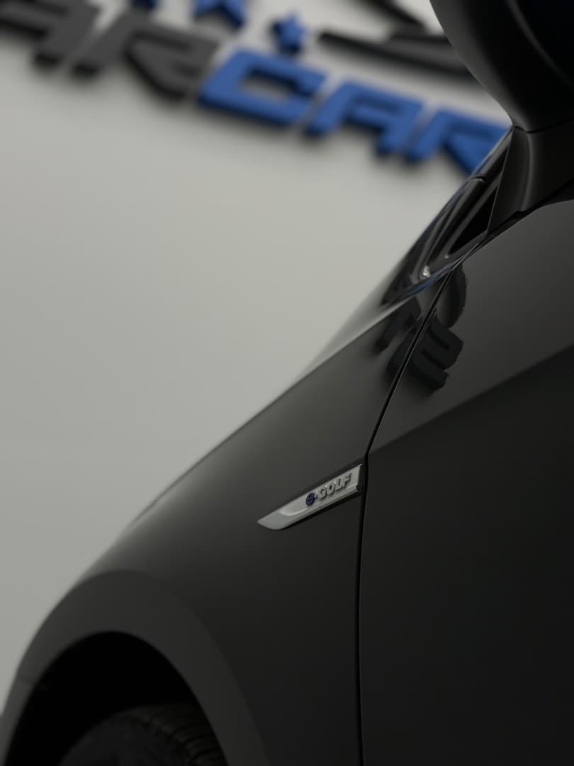 2017 Volkswagen Golf - 9