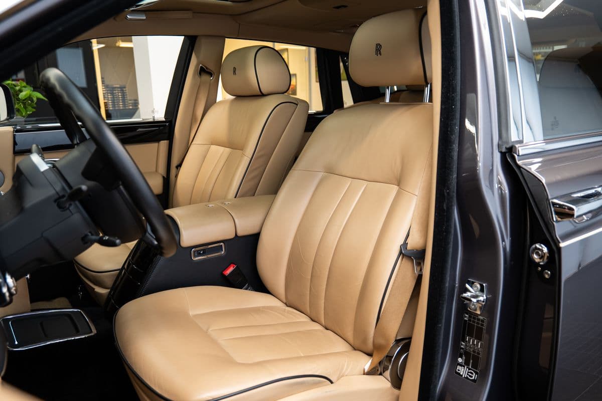 2015 Rolls-Royce Phantom - 9