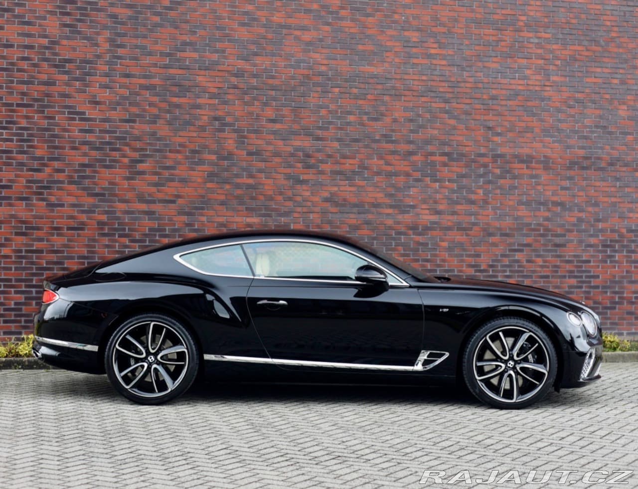 2020 Bentley Continental - 12