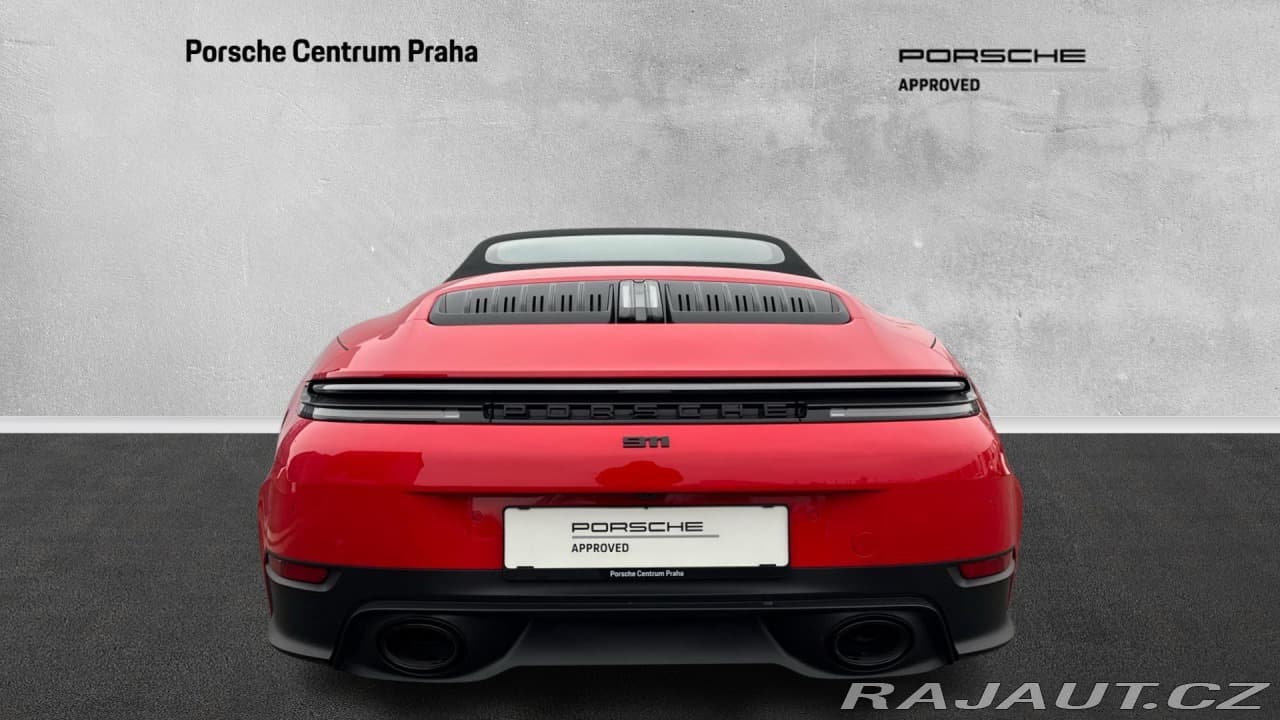 2025 Porsche 911 - 7