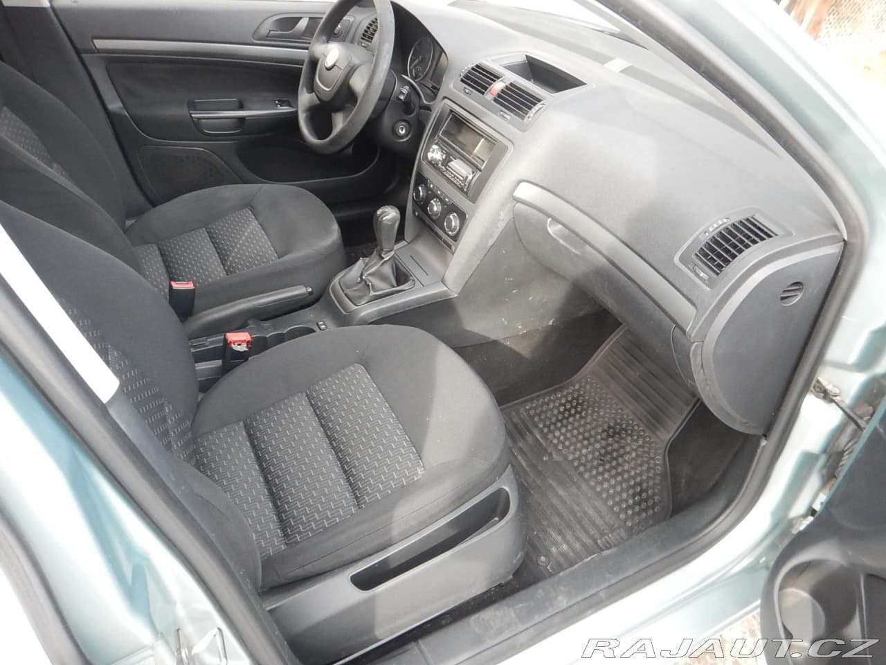 2011 Škoda Octavia - 13