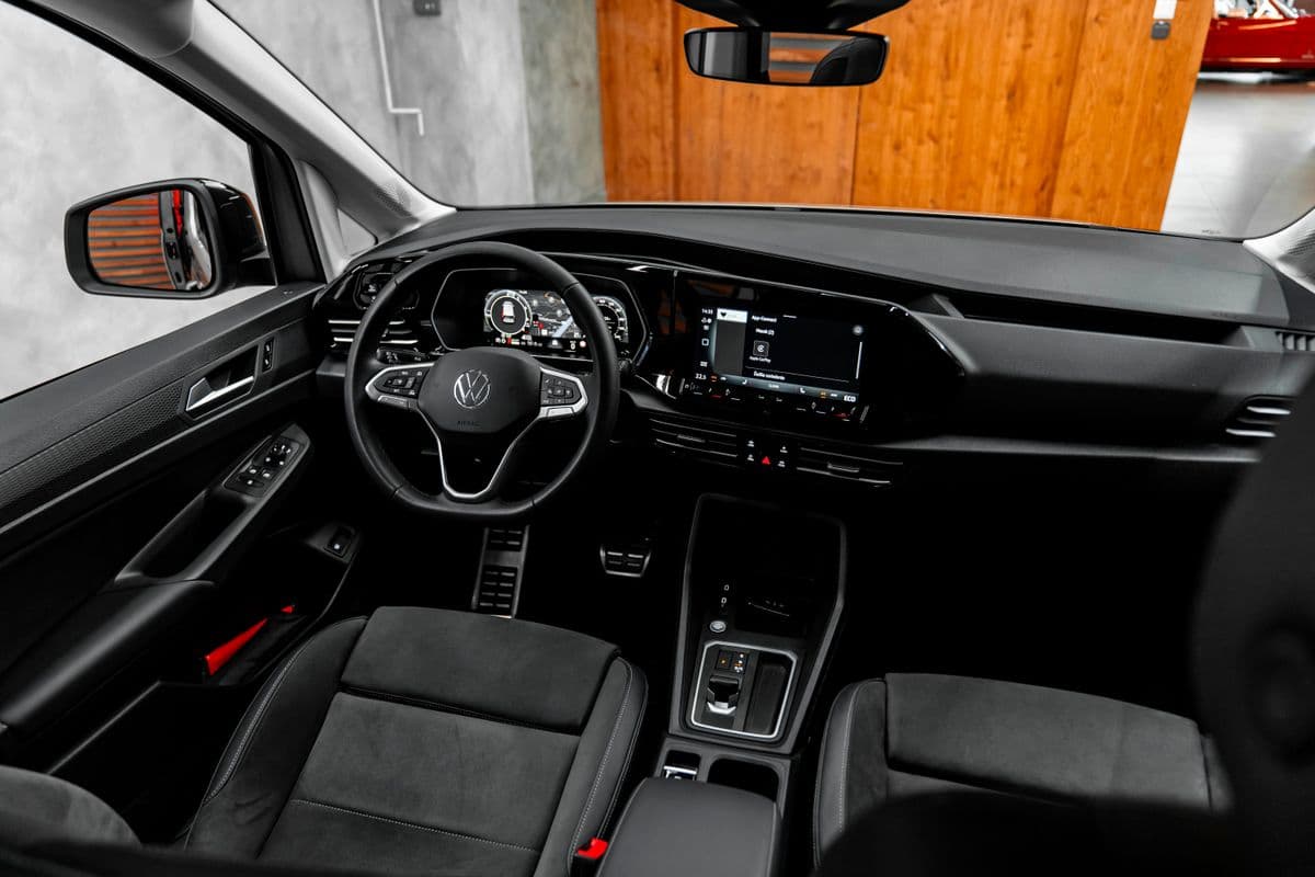 2025 Volkswagen Caddy - 9