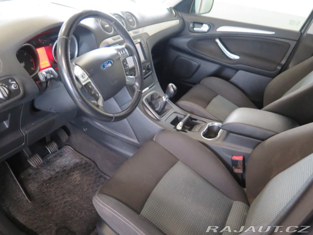 2013 Ford S-Max - 13