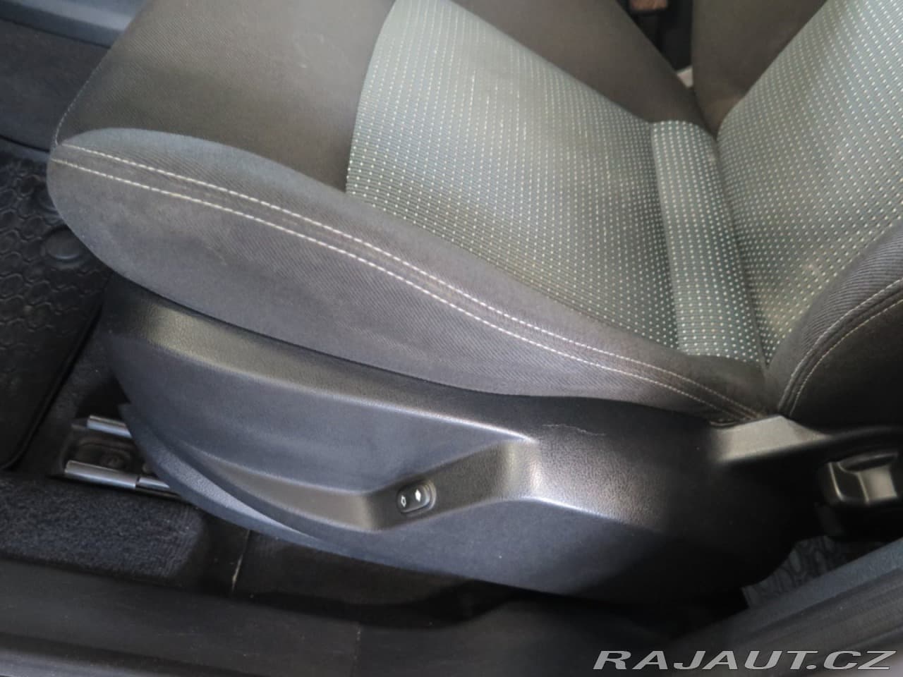 2013 Ford S-Max - 15