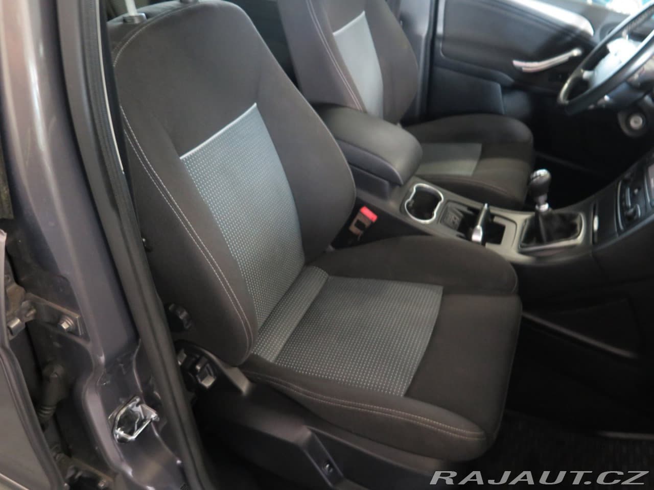 2013 Ford S-Max - 20