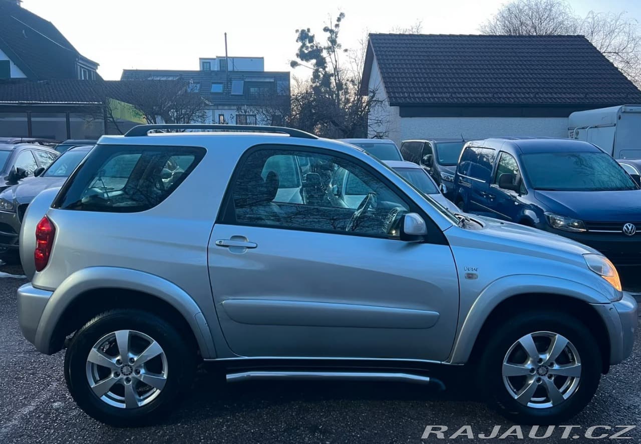 2005 Toyota Rav4 - 12