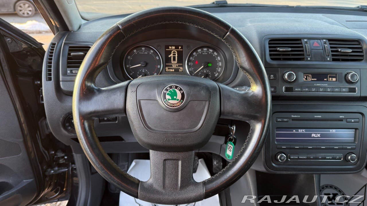 2010 Škoda Fabia - 11