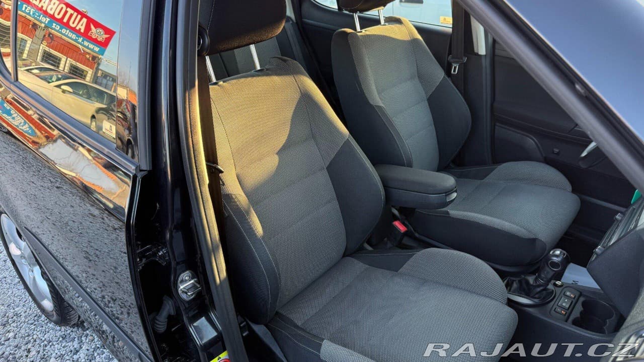2010 Škoda Fabia - 16