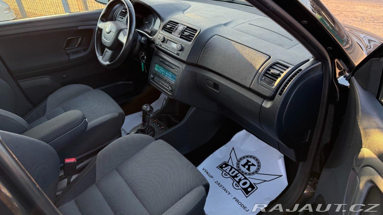 2010 Škoda Fabia - 17