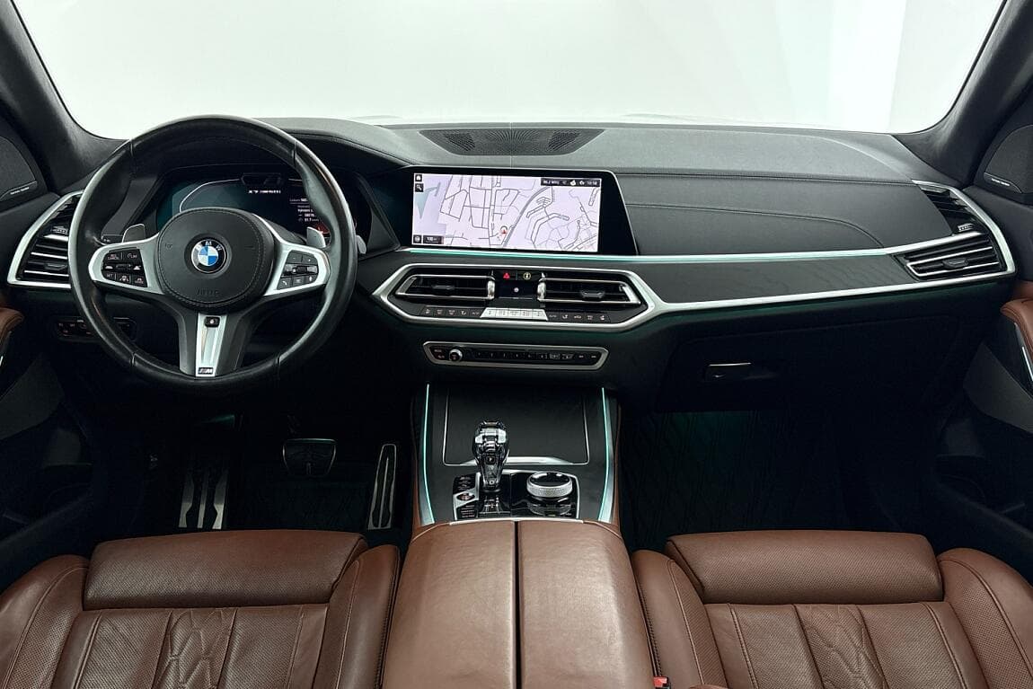 2021 BMW X7 - 17