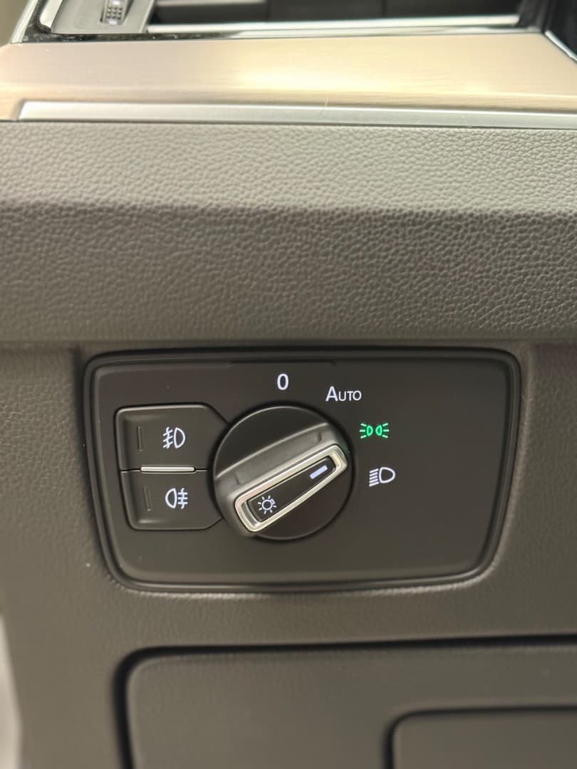 2015 Volkswagen Passat - 17