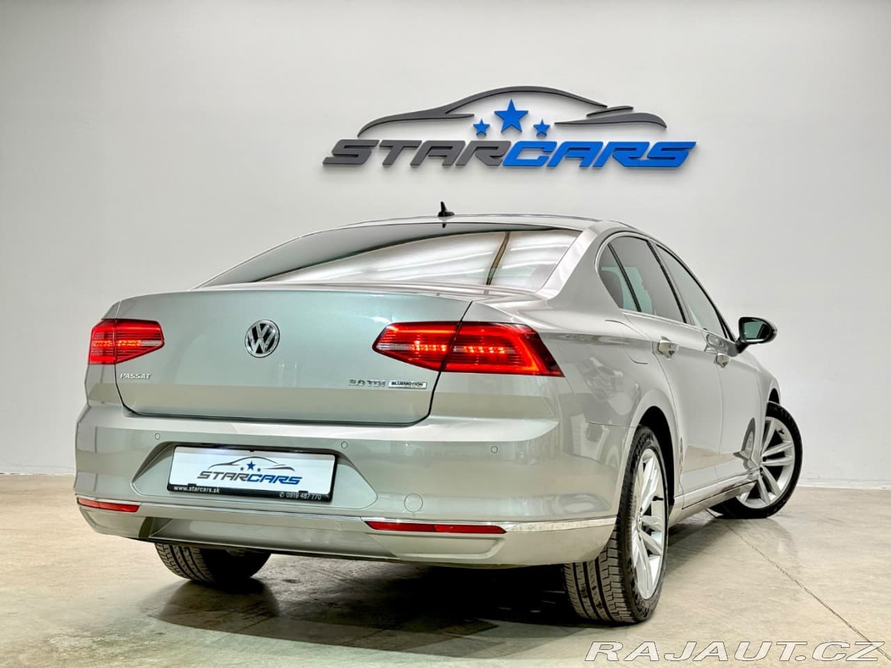 2015 Volkswagen Passat - 3