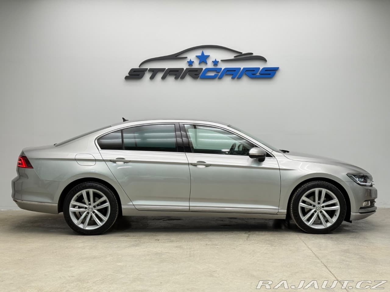 2015 Volkswagen Passat - 6