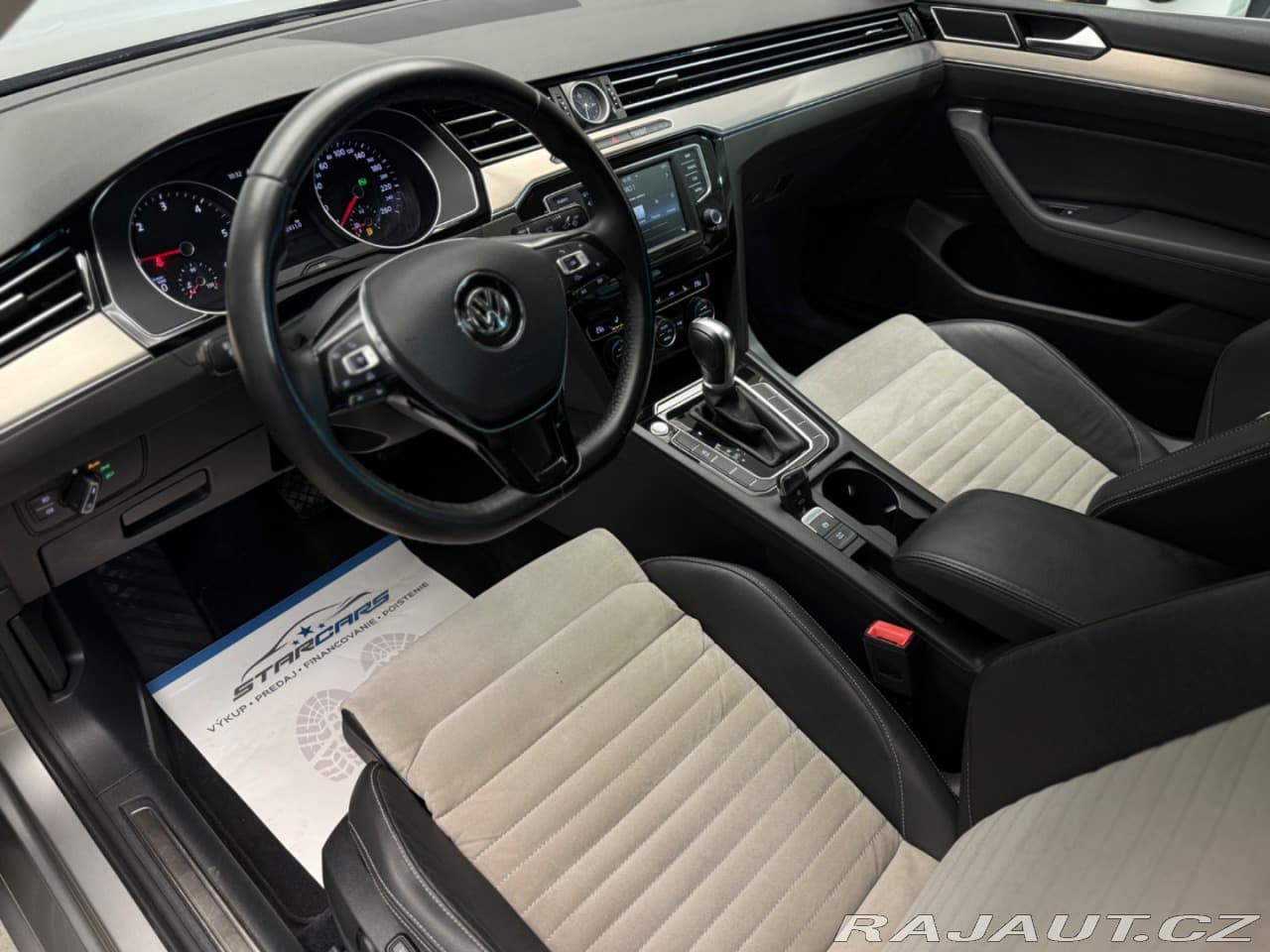 2015 Volkswagen Passat - 8