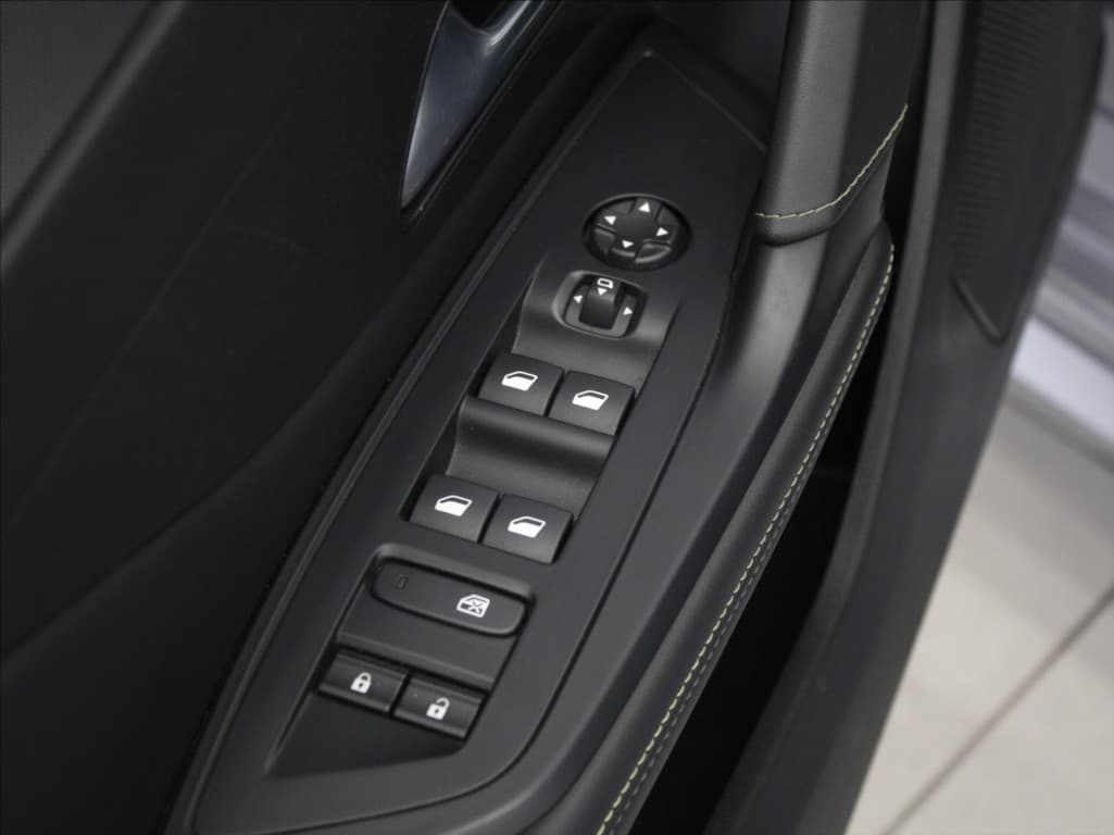 2024 Peugeot 308 - 17