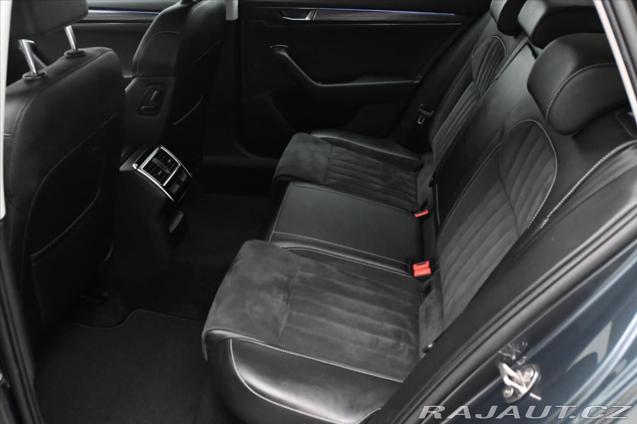 2020 Škoda Superb - 14
