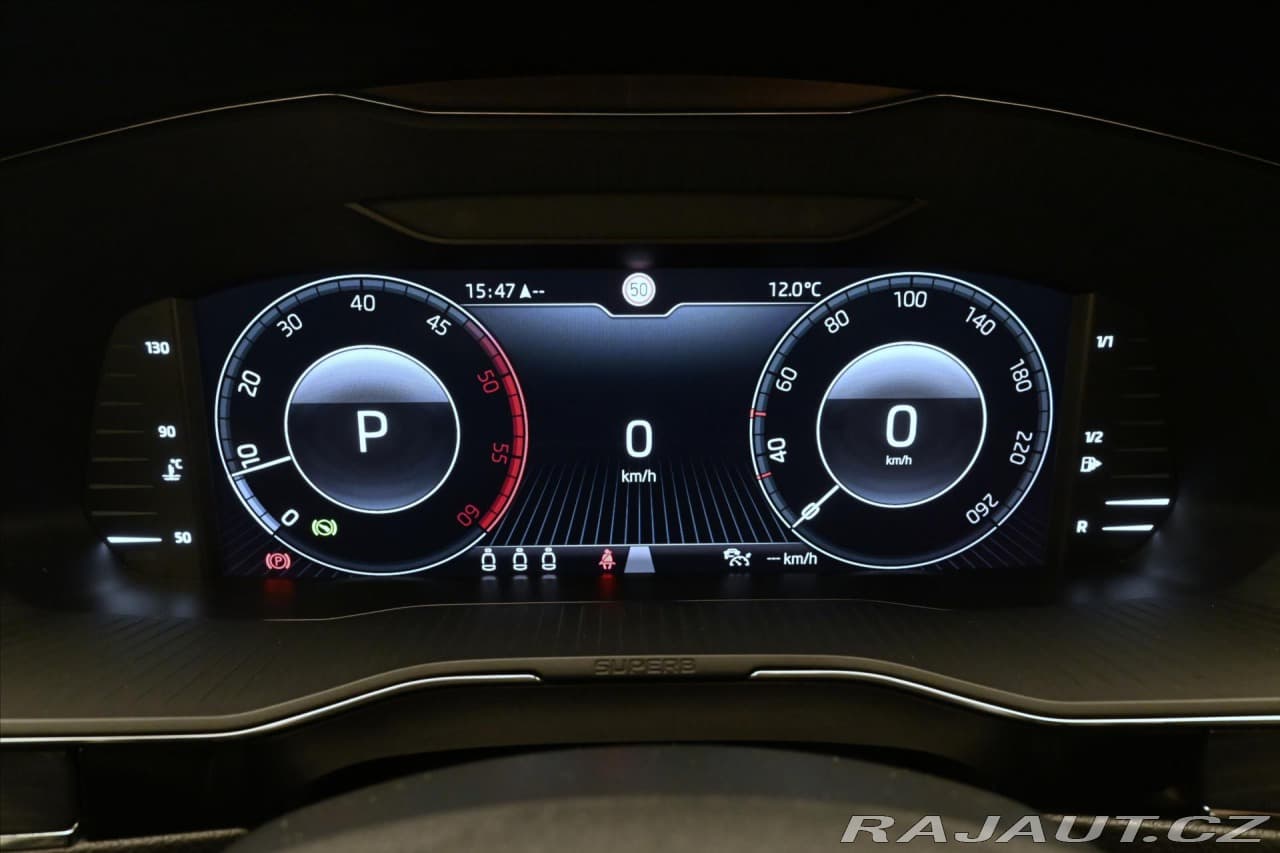 2020 Škoda Superb - 16