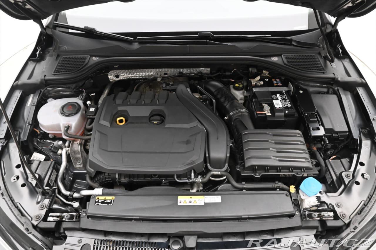 2024 Volkswagen Golf - 9