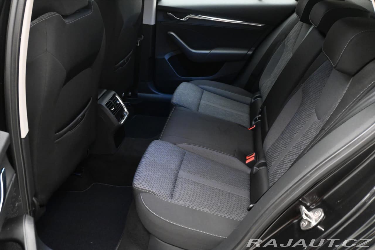 2021 Škoda Octavia - 14