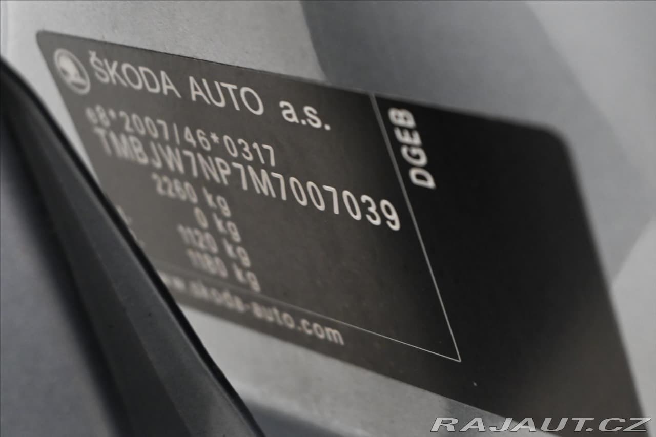 2020 Škoda Superb - 12