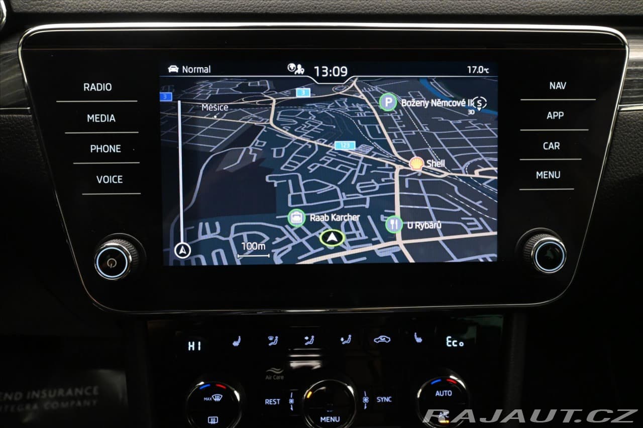 2020 Škoda Superb - 20