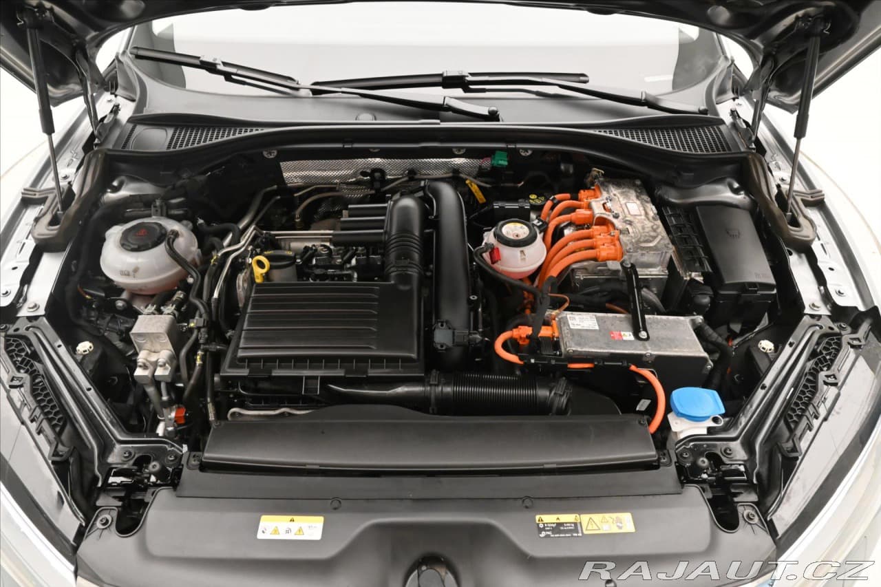 2020 Škoda Superb - 9