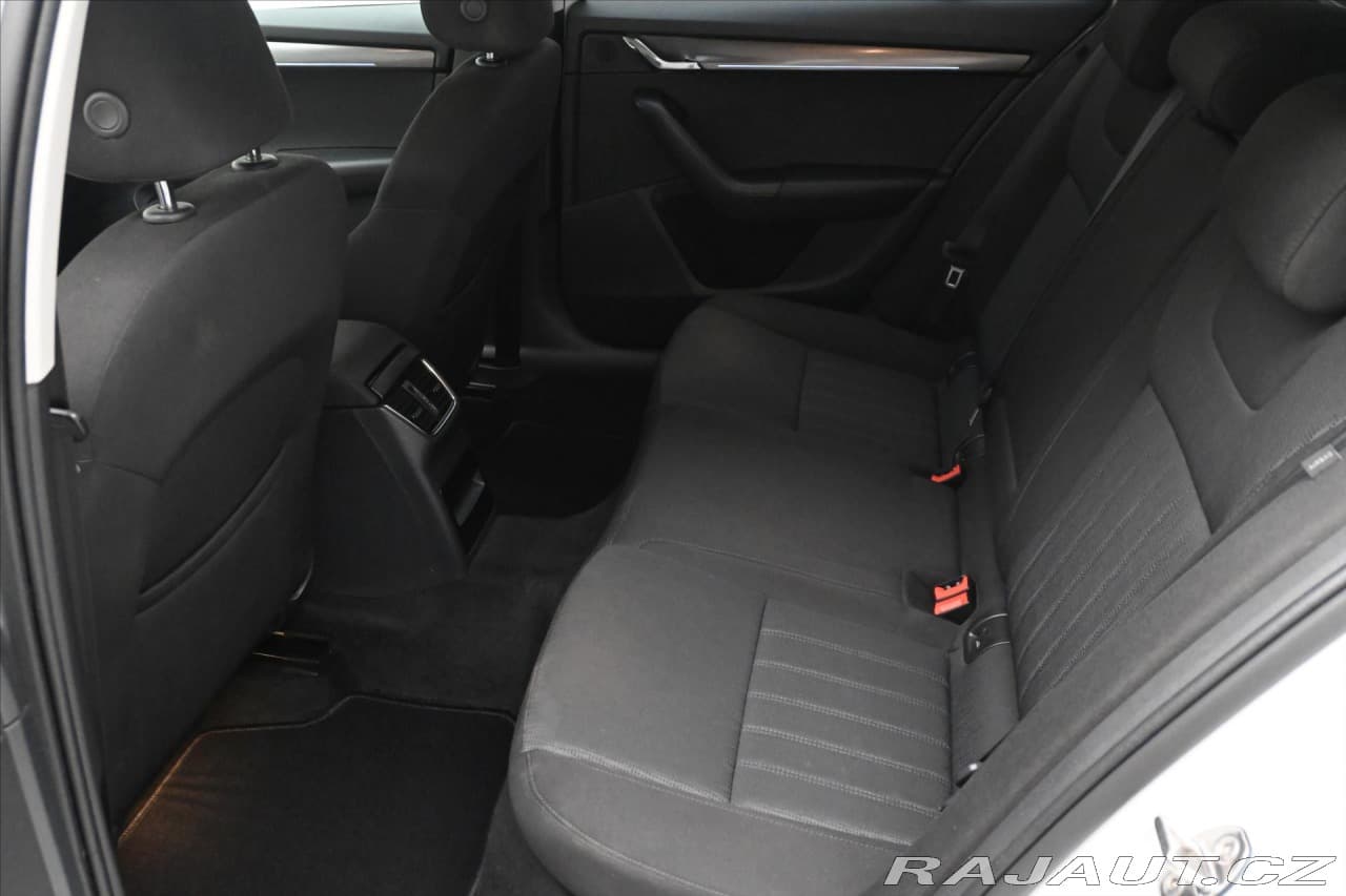 2020 Škoda Octavia - 14