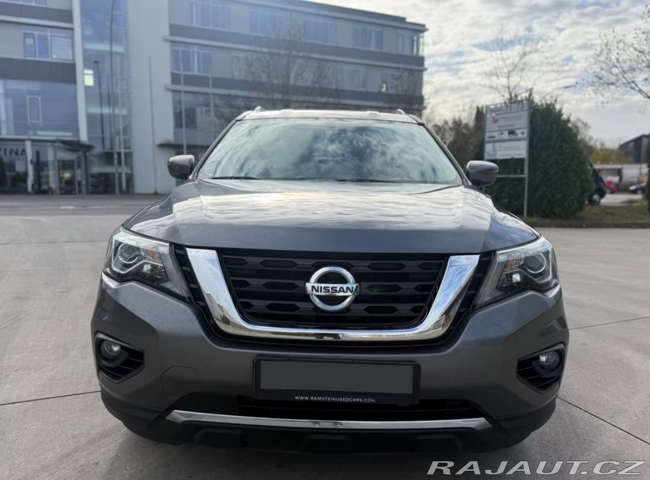 2018 Nissan Pathfinder - 3