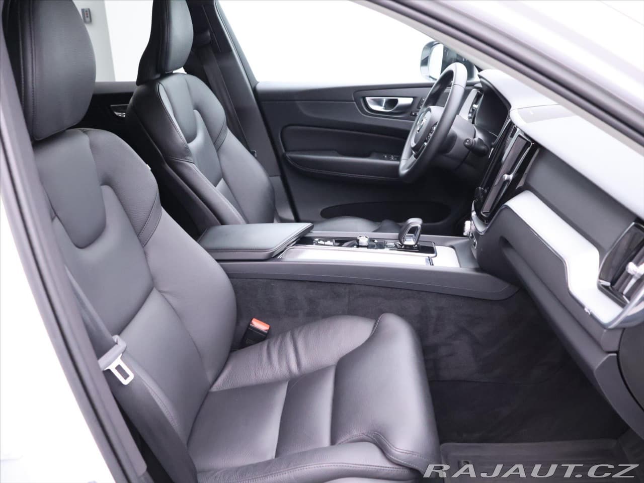 2022 Volvo Xc60 - 12