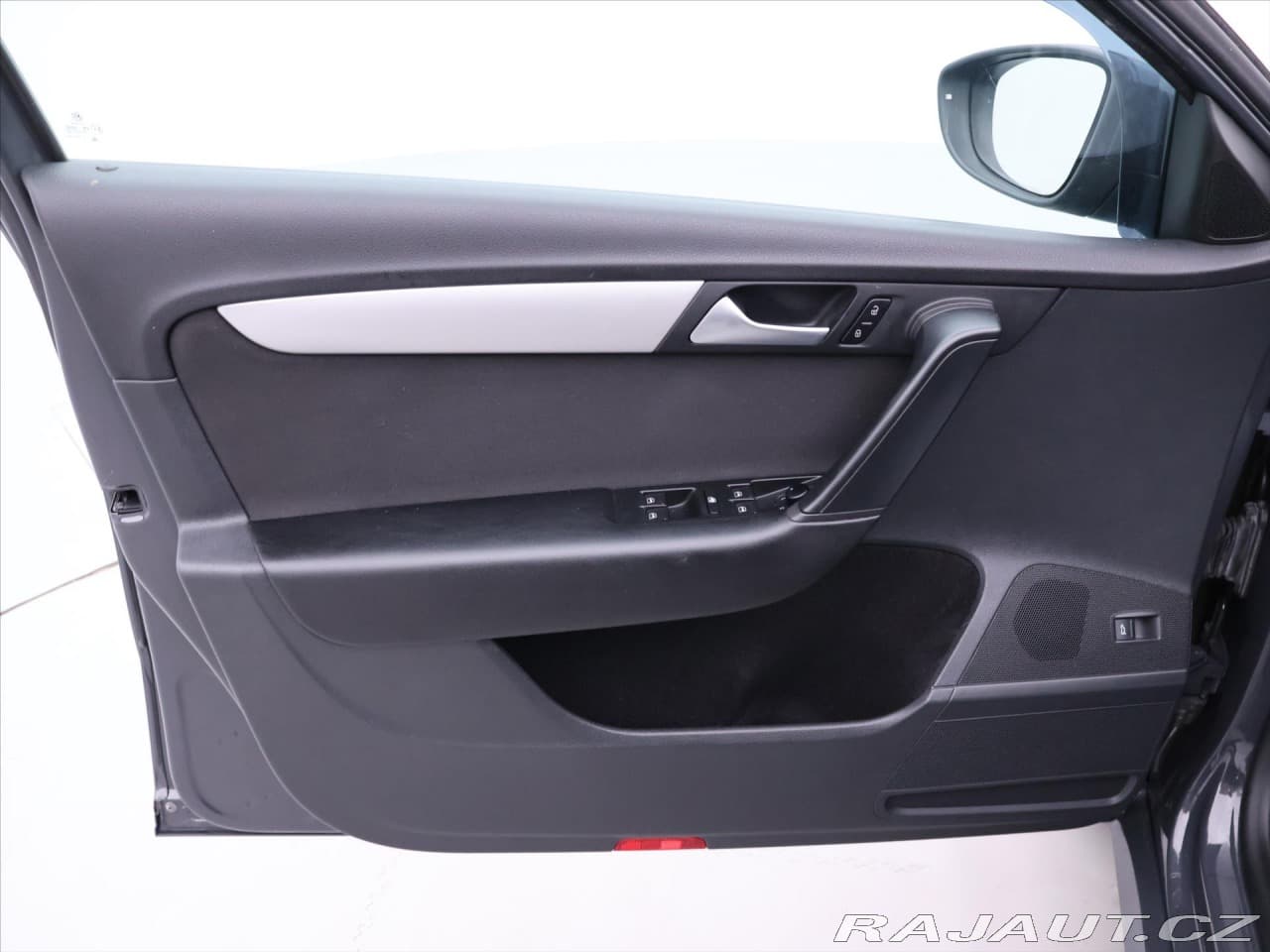 2014 Volkswagen Passat - 10