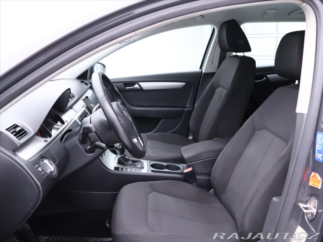 2014 Volkswagen Passat - 11