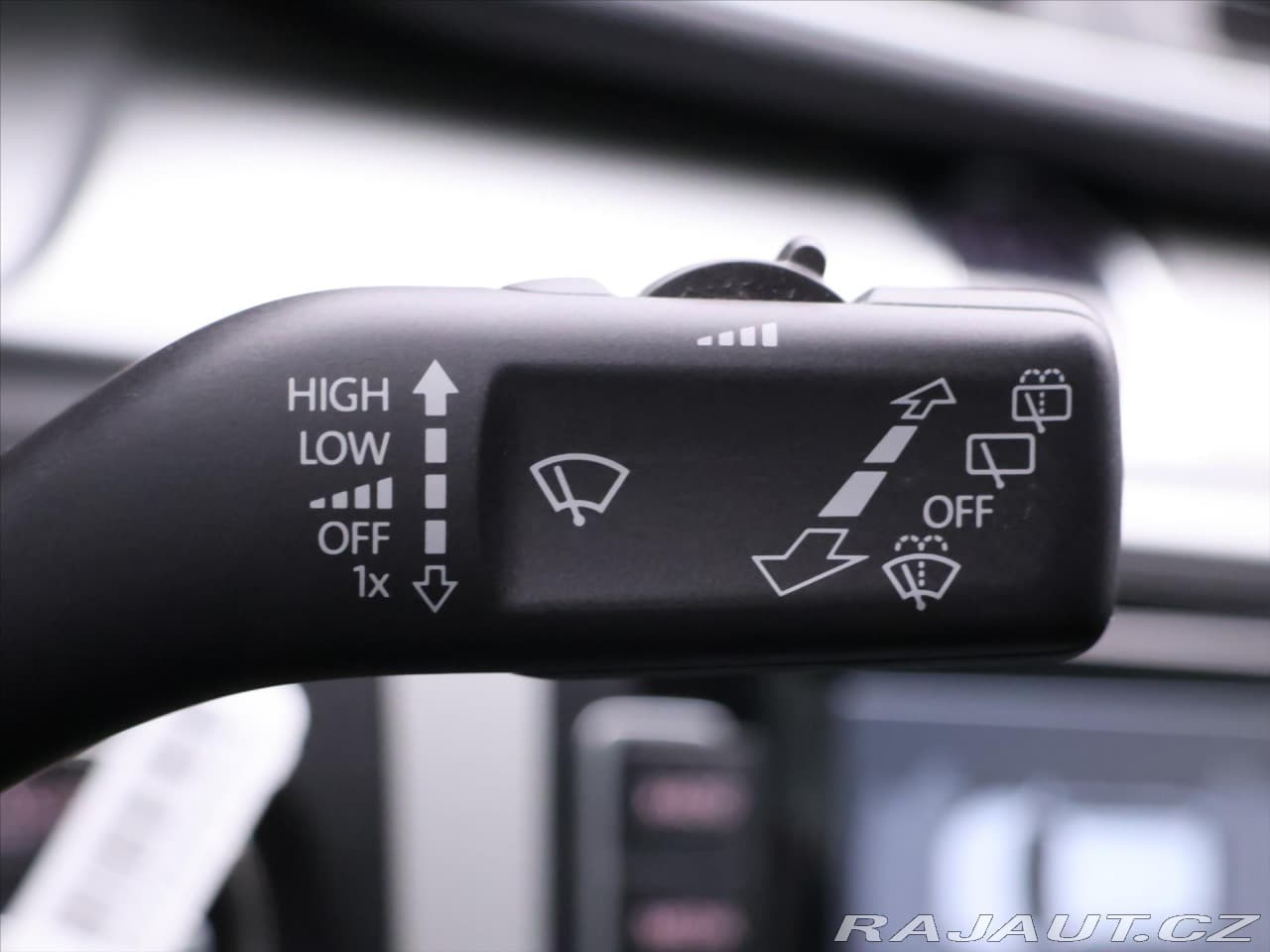 2014 Volkswagen Passat - 19