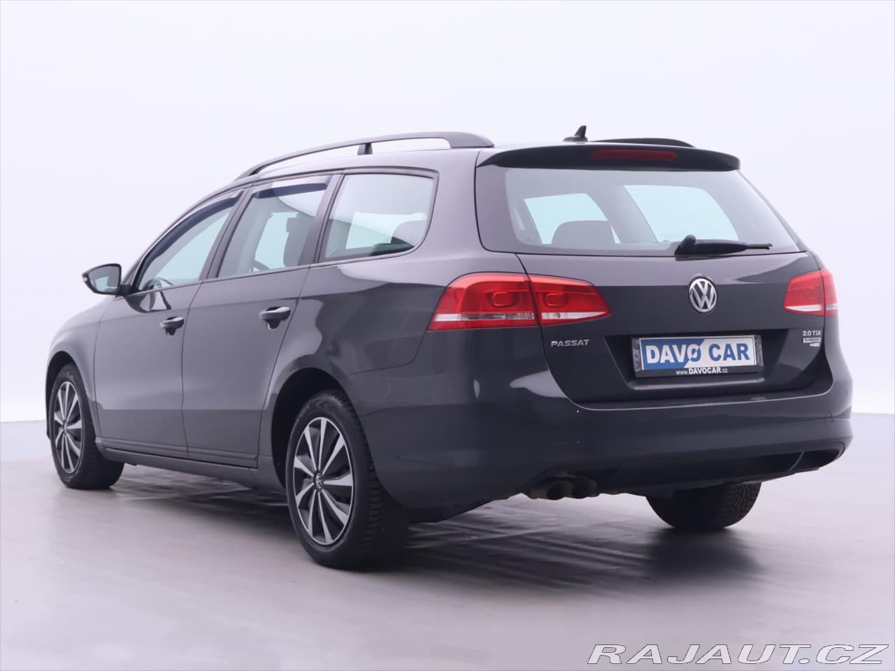 2014 Volkswagen Passat - 5