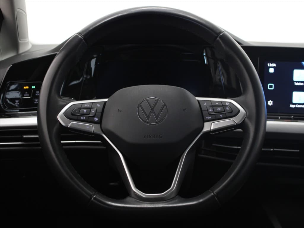2023 Volkswagen Golf - 9