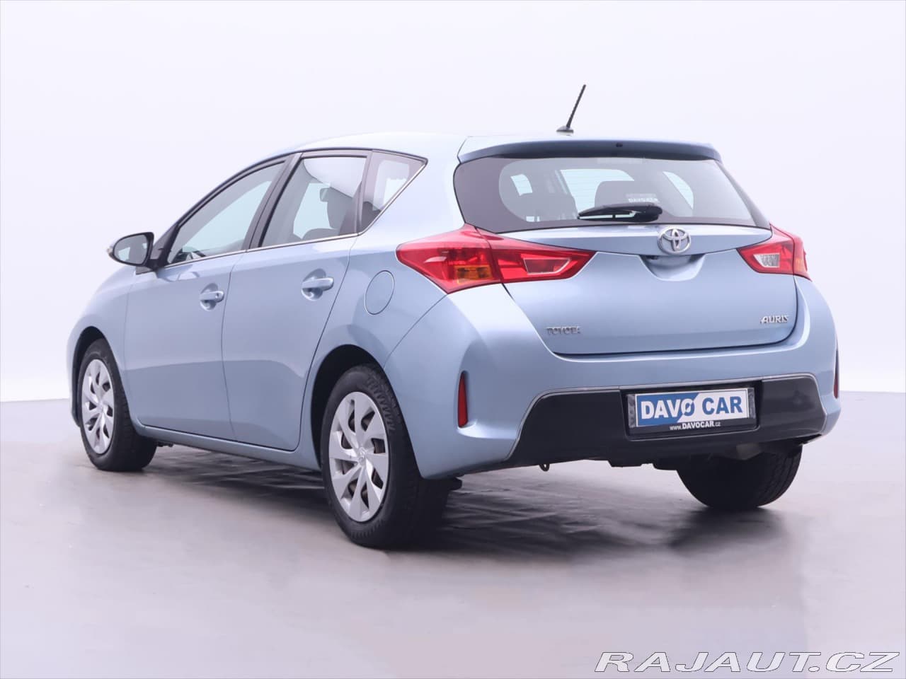 2013 Toyota Auris - 5