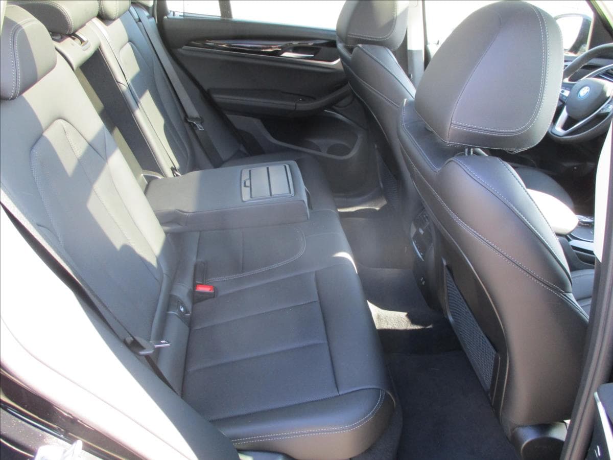 2021 BMW X3 - 11