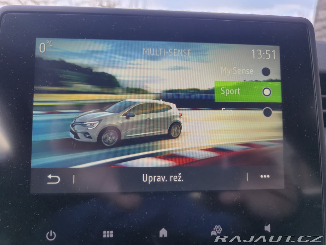 2021 Renault Clio - 12