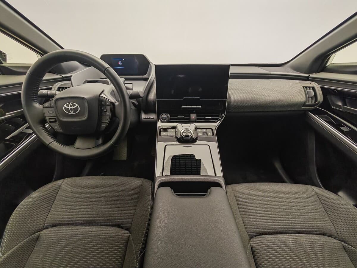 2024 Toyota Bz4x - 13