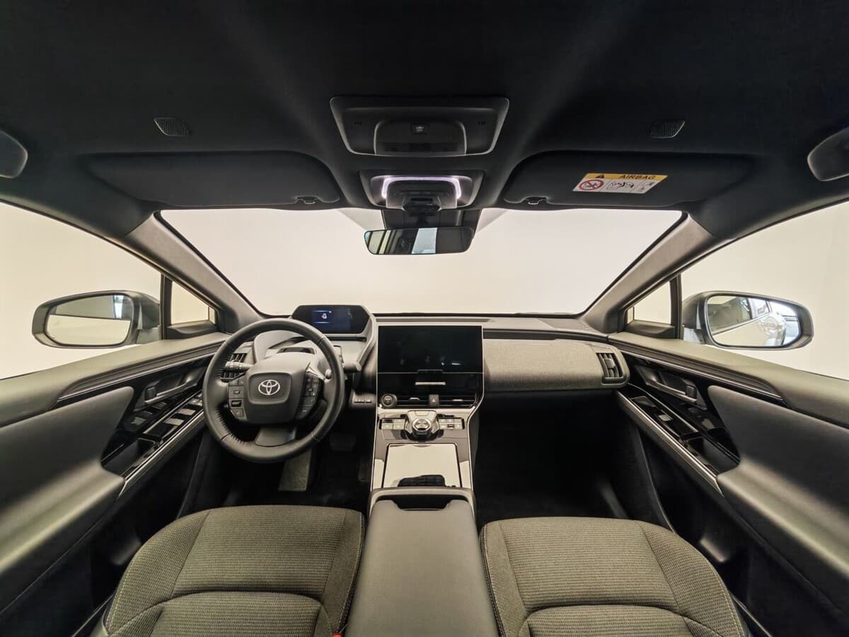 2024 Toyota Bz4x - 15
