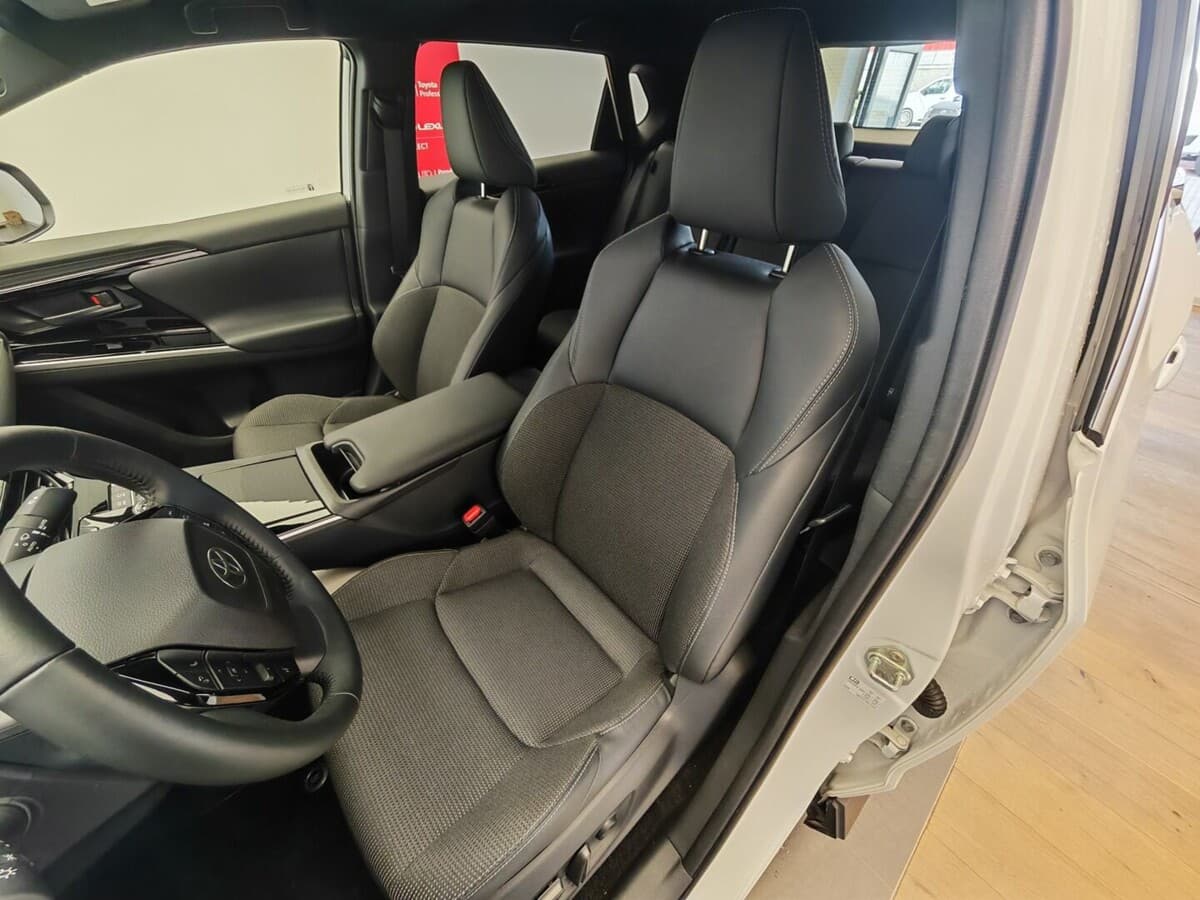 2024 Toyota Bz4x - 16