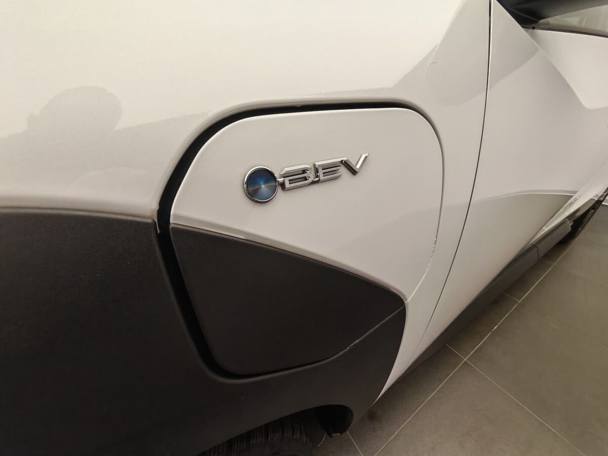 2024 Toyota Bz4x - 8