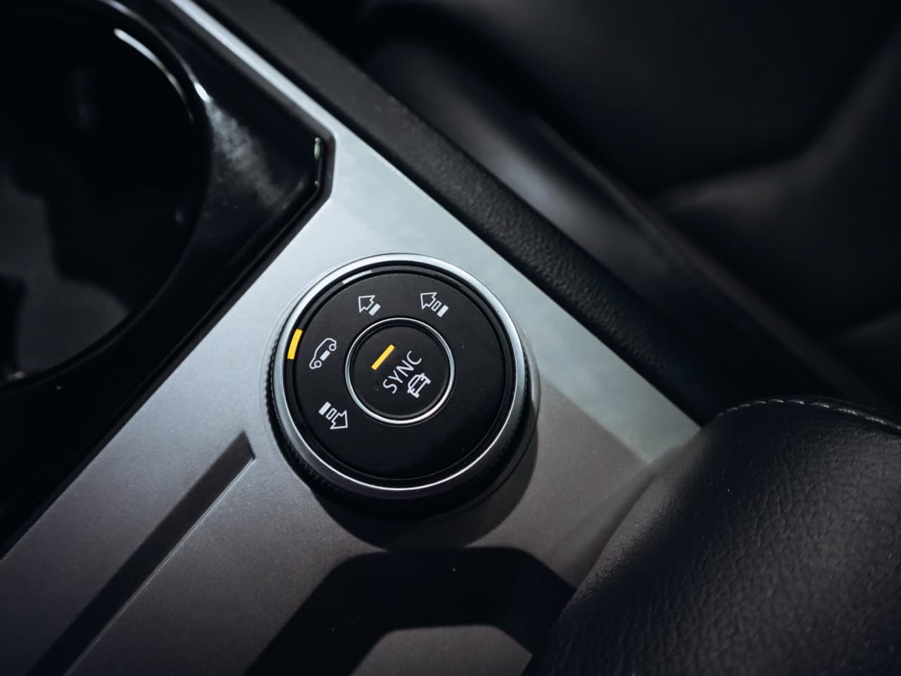 2020 Volkswagen Touareg - 18