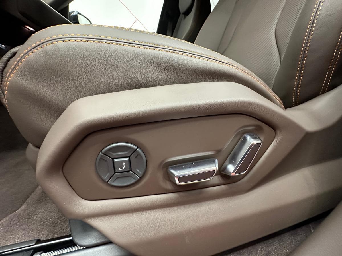 2024 Lamborghini Urus - 18